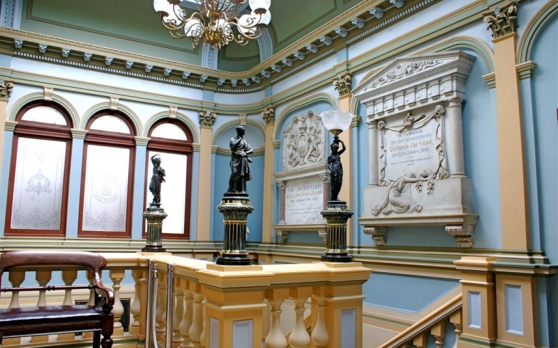 Ballarat Town Hall. Credit image: https://vicscreen.vic.gov.au/choose-victoria/locations/ballarat-town-hall#gallery-4