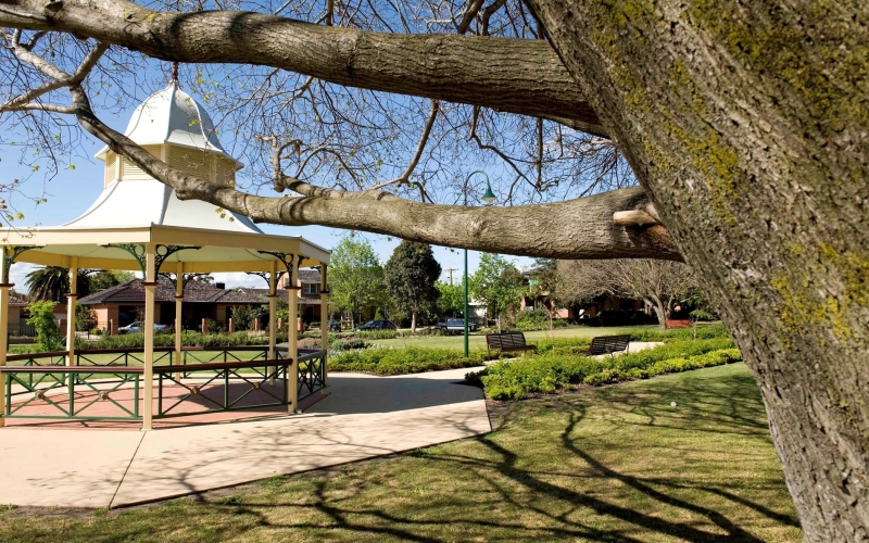 Joyce Park. Credit image: https://www.gleneira.vic.gov.au/our-city/parks-and-playgrounds/joyce-park