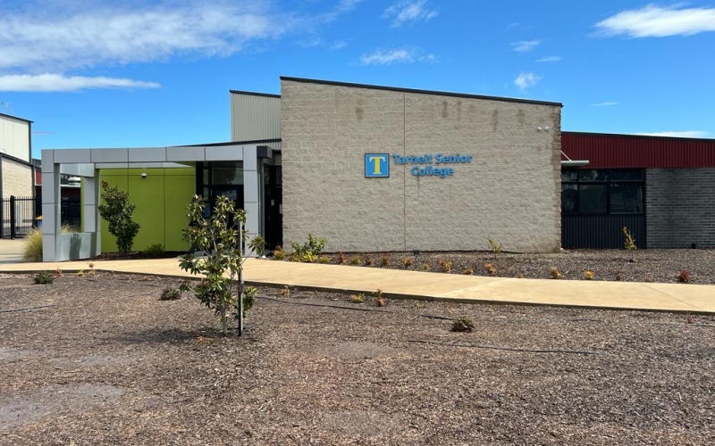 Tarneit Senior College