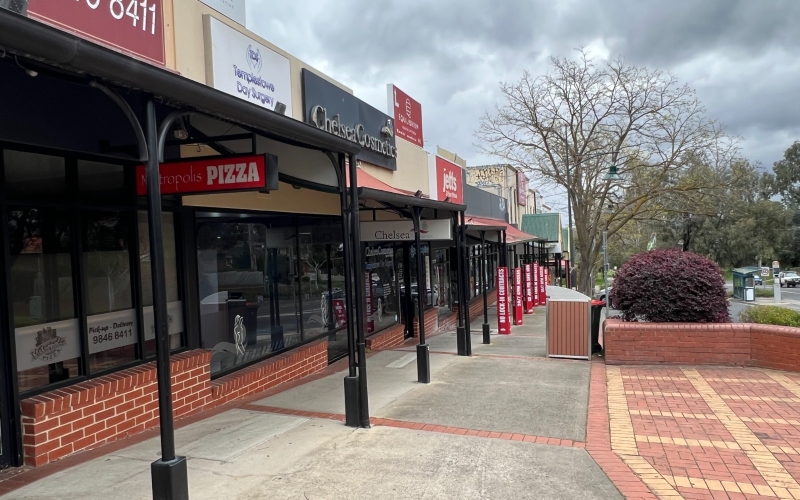 Templestowe Shopping Village is a boutique shopping precinct featuring some fine cafes and restaurants.