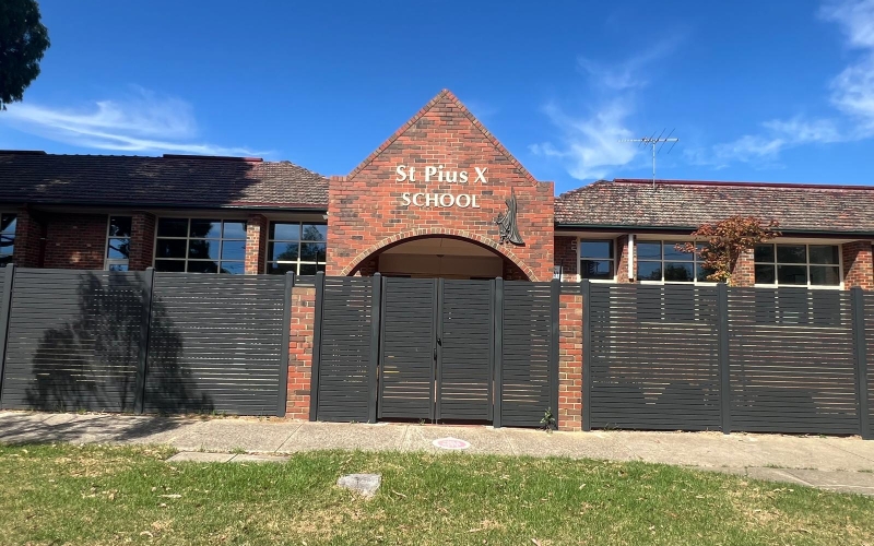 St Pius X Primary School is a Catholic co-educational primary school educating children from prep to year 6.