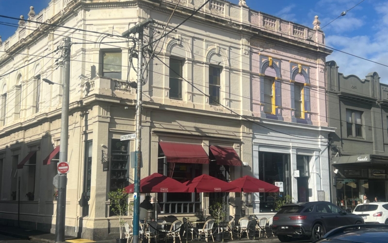 Windsor_Bars & Restaurants The suburb is filled with many local bars and restaurants.