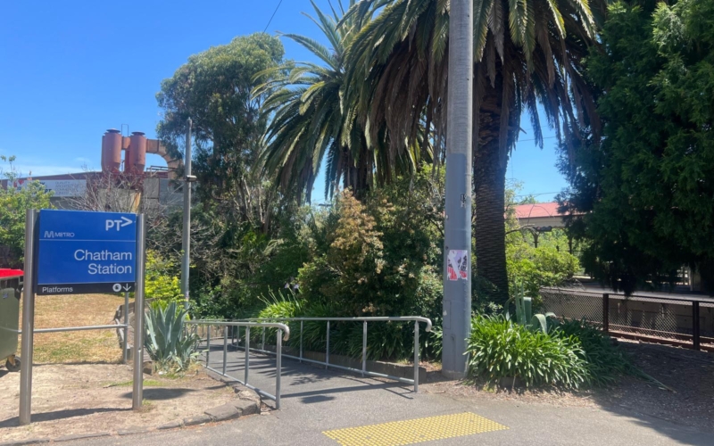 Chatham_Station_Surrey_Hills Chatham Train Station is operated on the Belgrave and Lilydale railway lines.